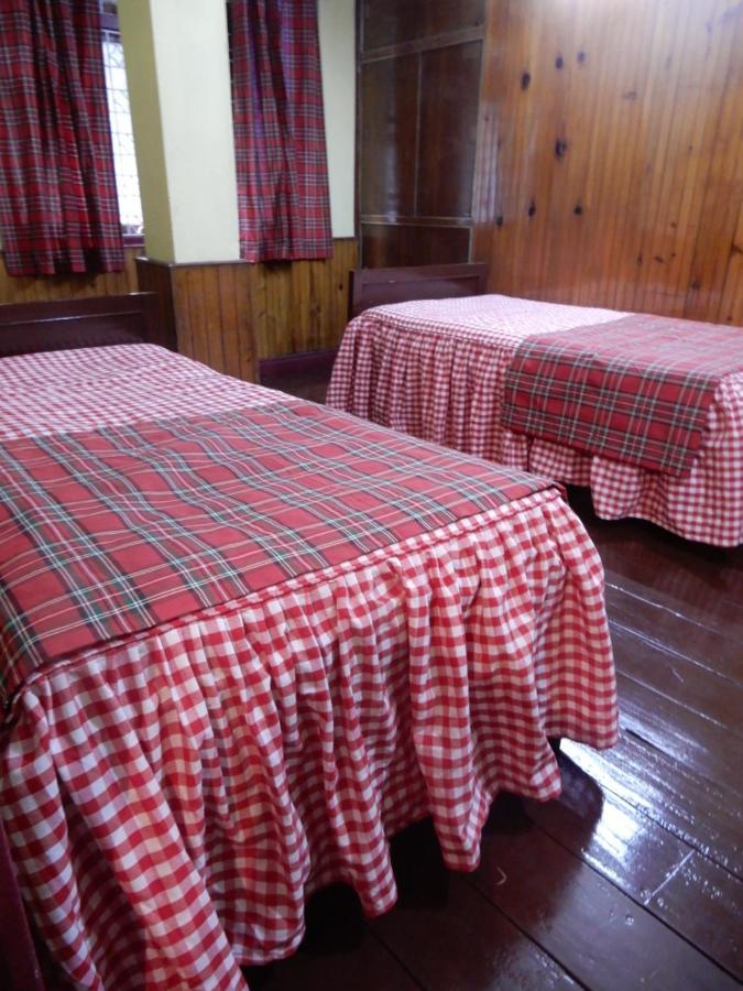 West Point Backpackers Hostel Дарджилинг Экстерьер фото